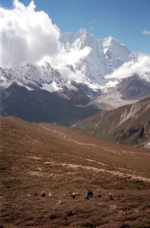 07 Resting On Trek To Camp Below Langma La With Chomolonzo